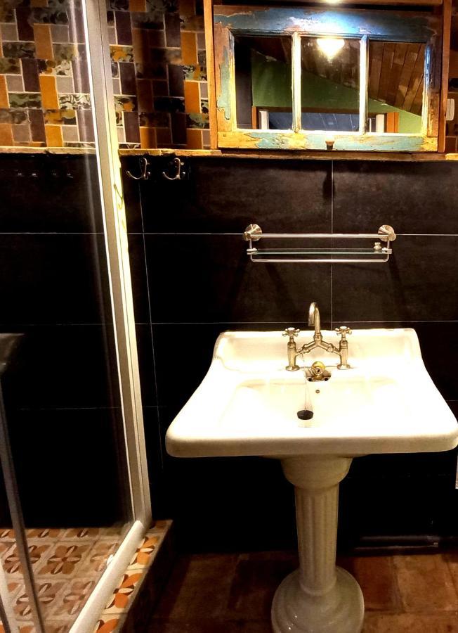 La Casa De Boulbon Hotel Екстериор снимка