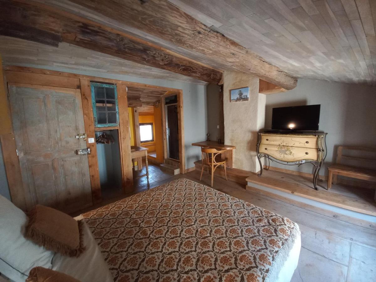 La Casa De Boulbon Hotel Екстериор снимка